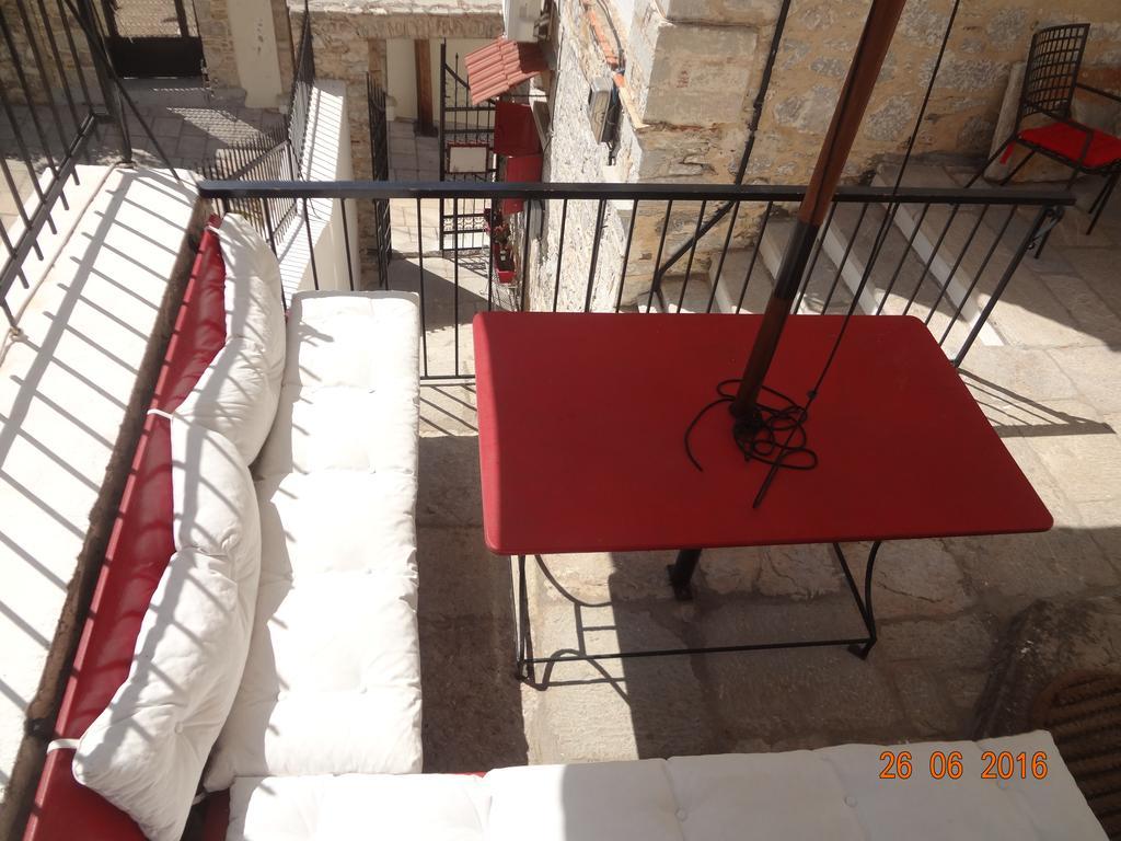 דירות סימי Castello Venetsiana מראה חיצוני תמונה